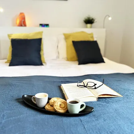 Apartment Cozy With Private Parking *